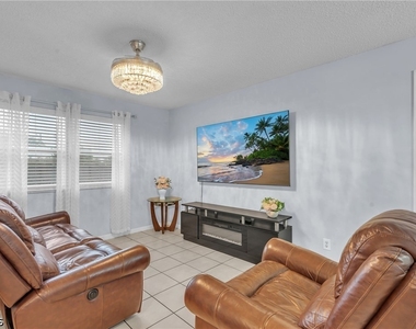 1618 Se 13th Street - Photo Thumbnail 15