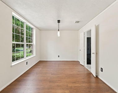 10 Orchid Grove Place - Photo Thumbnail 3