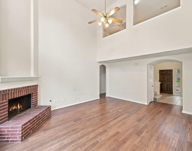 10 Orchid Grove Place - Photo Thumbnail 6