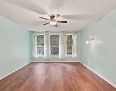 10 Orchid Grove Place - Photo Thumbnail 18