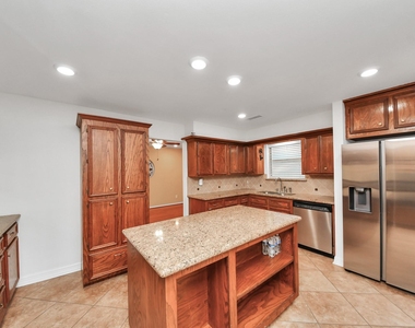 4503 Patterson Lane - Photo Thumbnail 30