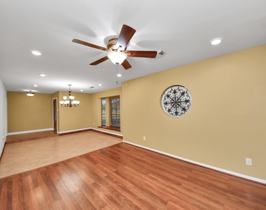 4503 Patterson Lane - Photo Thumbnail 22