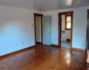 505 Walnut - Photo Thumbnail 8