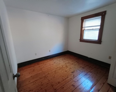 505 Walnut - Photo Thumbnail 15