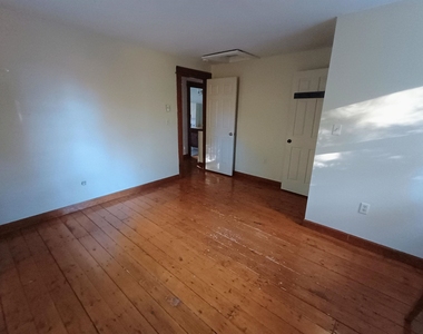 505 Walnut - Photo Thumbnail 14