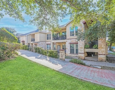 8004 Bentley Drive - Photo Thumbnail 12