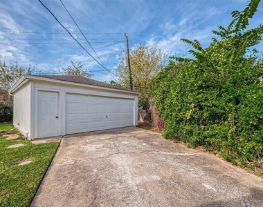9502 Bob White Drive - Photo Thumbnail 27