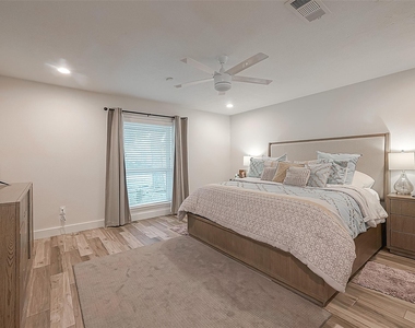 9502 Bob White Drive - Photo Thumbnail 22