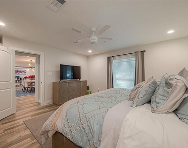 9502 Bob White Drive - Photo Thumbnail 23