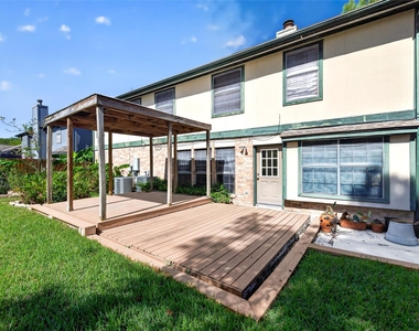 12303 Paddock Way - Photo Thumbnail 35