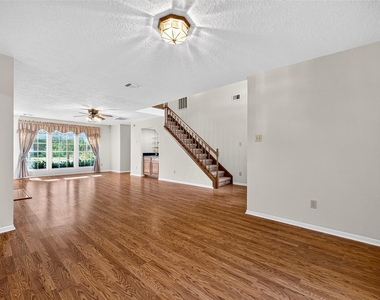 12303 Paddock Way - Photo Thumbnail 5