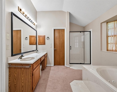 12303 Paddock Way - Photo Thumbnail 21