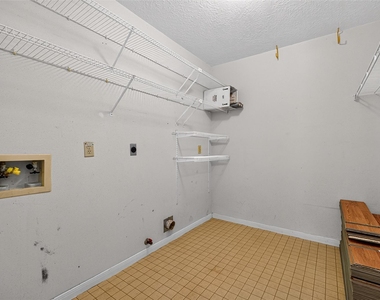 12303 Paddock Way - Photo Thumbnail 16