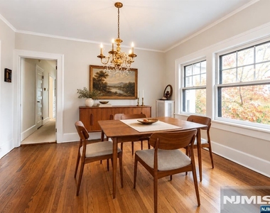 255 Park - Photo Thumbnail 12