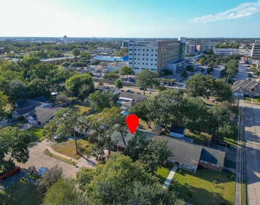 406 Cole Street - Photo Thumbnail 22