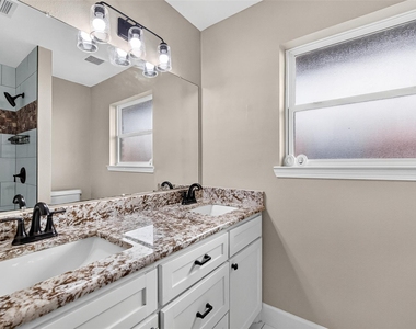 406 Cole Street - Photo Thumbnail 13