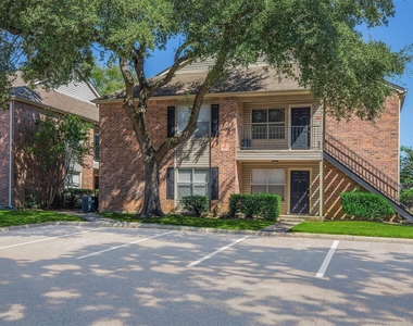 2205 N Frazier Street - Photo Thumbnail 7