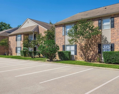 2205 N Frazier Street - Photo Thumbnail 6