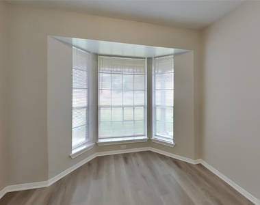 22806 Wild Moss Street - Photo Thumbnail 4