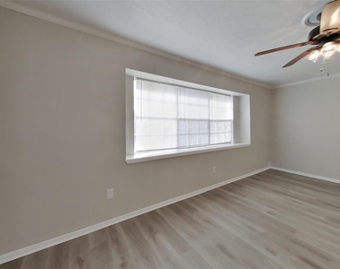 22806 Wild Moss Street - Photo Thumbnail 7