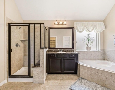 17210 Pentland Court - Photo Thumbnail 31