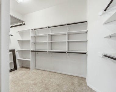 17210 Pentland Court - Photo Thumbnail 32