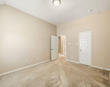 17210 Pentland Court - Photo Thumbnail 38