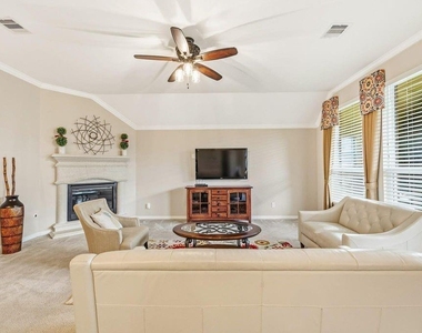 17210 Pentland Court - Photo Thumbnail 21