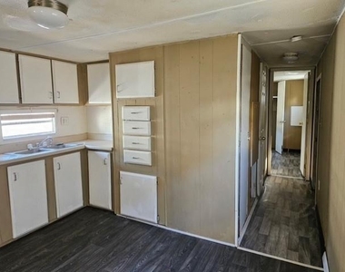 16905 Glenheath St - Photo Thumbnail 7