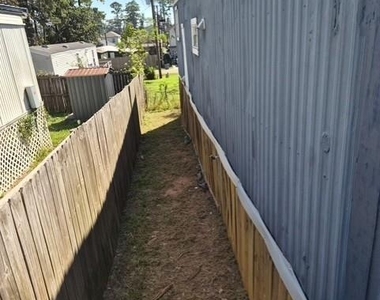 16905 Glenheath St - Photo Thumbnail 3