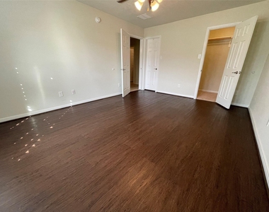 6535 Bastrop Trail - Photo Thumbnail 15
