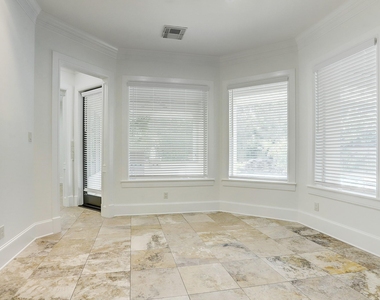 6007 Newcastle Street - Photo Thumbnail 20