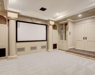 6007 Newcastle Street - Photo Thumbnail 34