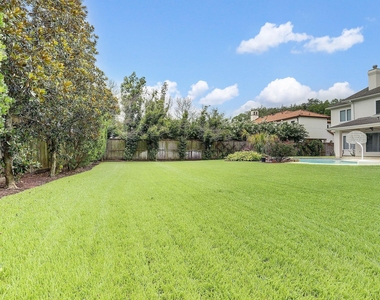 6007 Newcastle Street - Photo Thumbnail 6