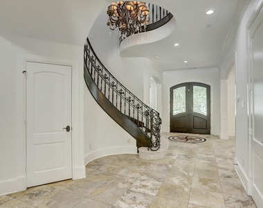 6007 Newcastle Street - Photo Thumbnail 10