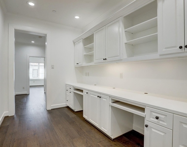 6007 Newcastle Street - Photo Thumbnail 36