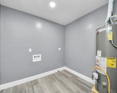 2503 Jean Street - Photo Thumbnail 32