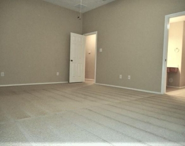10410 Scenic Vista Drive - Photo Thumbnail 8