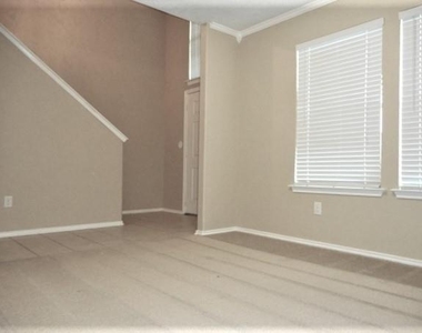 10410 Scenic Vista Drive - Photo Thumbnail 6