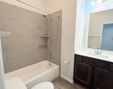 2126 Great Egret Bend - Photo Thumbnail 5