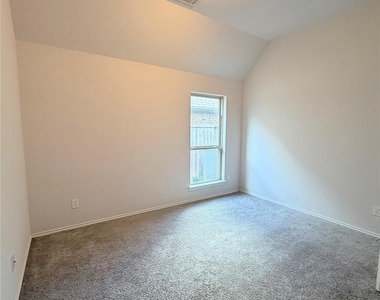 2126 Great Egret Bend - Photo Thumbnail 18