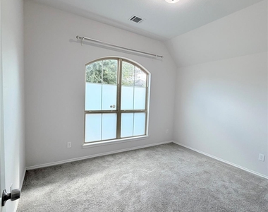2126 Great Egret Bend - Photo Thumbnail 4
