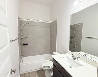 2126 Great Egret Bend - Photo Thumbnail 9