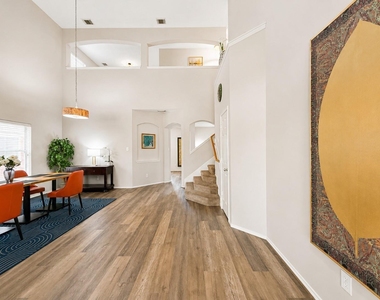 2715 Harte Court - Photo Thumbnail 3