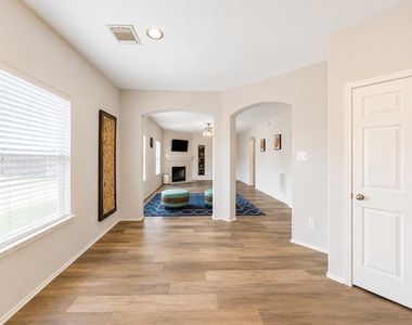 2715 Harte Court - Photo Thumbnail 11