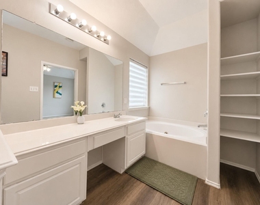 2715 Harte Court - Photo Thumbnail 21