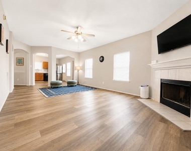 2715 Harte Court - Photo Thumbnail 8