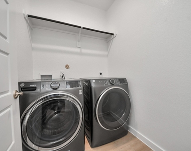 29739 Bur Creek Lane - Photo Thumbnail 8