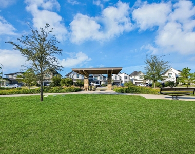 29739 Bur Creek Lane - Photo Thumbnail 38