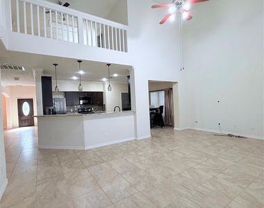 18206 Brightwood Park Lane - Photo Thumbnail 3